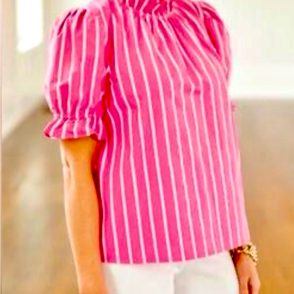 NWOT THML Pink and white striped adorable women’s blouse with ruffled sleeves-M